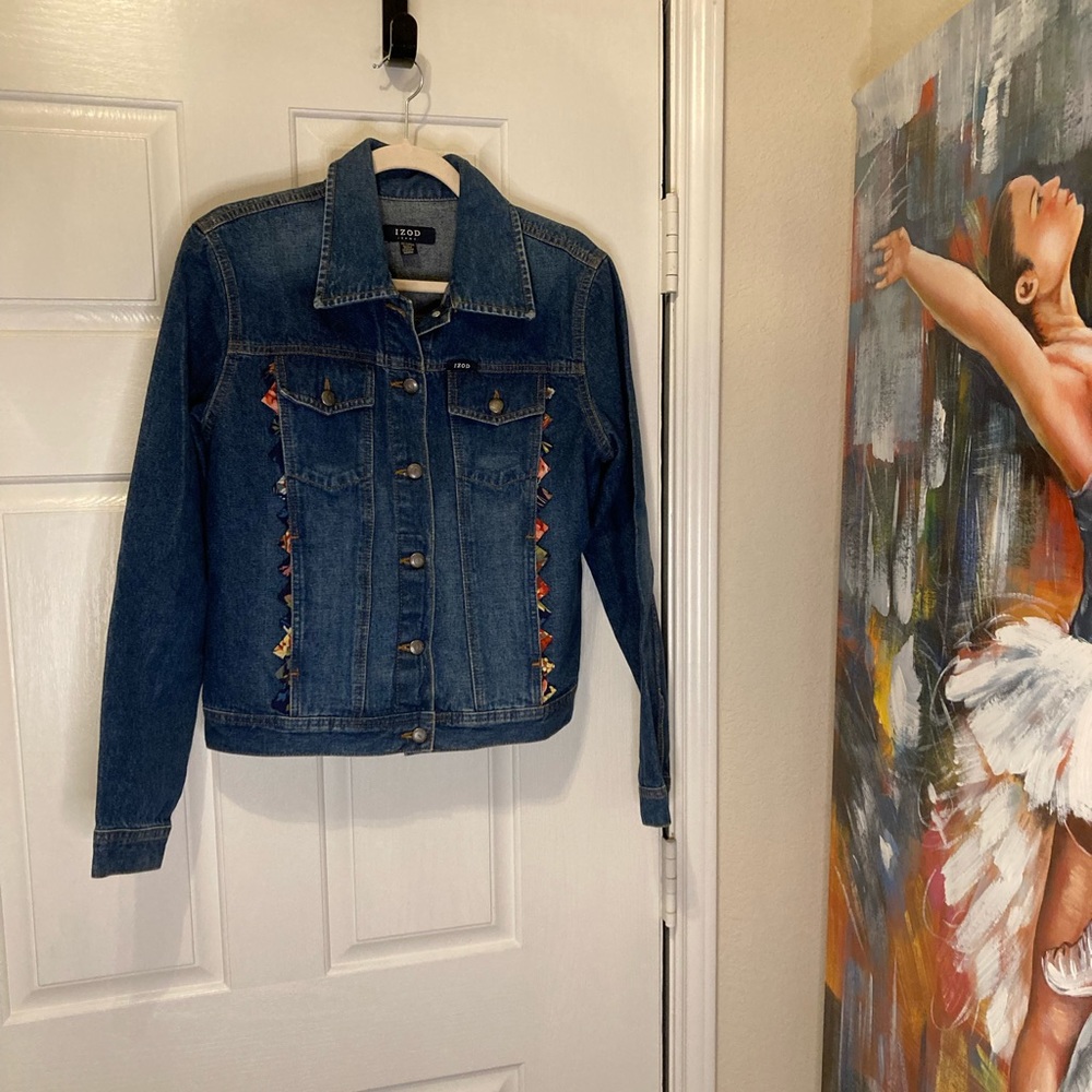 IZOD VINTAGE JEAN JACKET-Medium 6 pockets! ADORABLE! One of a kind! Stunning!